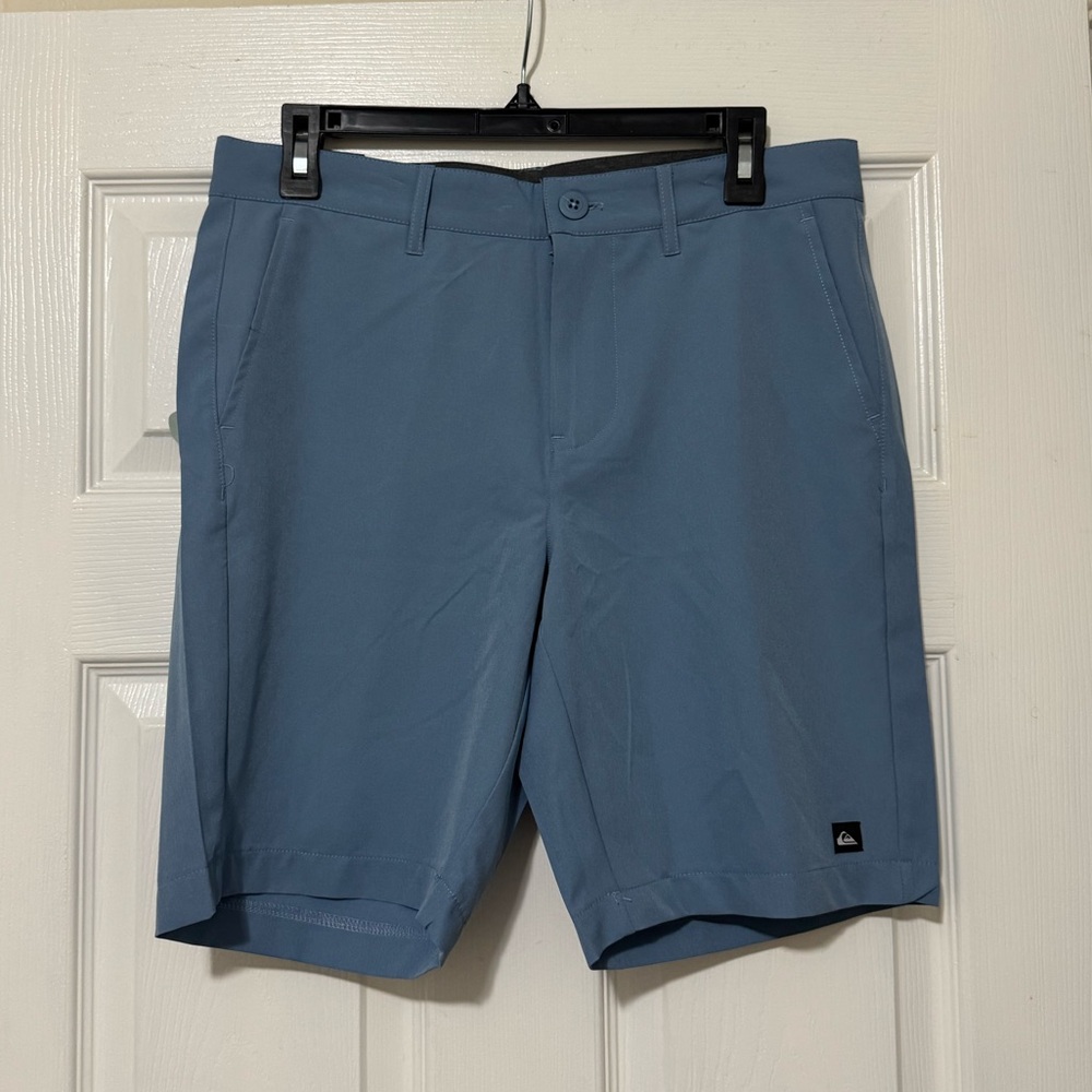 NWT Quicksilver Men’s Hybrid Shorts Size 30